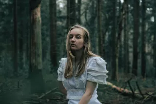 Poplab Drenthe – Femke Torensma - vrouw in bos